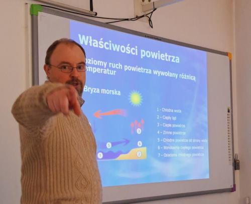 DFN 2022 dzień drugi, zajęcia "Zjawiska pogodowe w Twojej filiżance"
