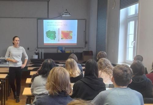 DFN 2022 dzień drugi, zajęcia "Badania jakości powietrza w epoce cyfrowej"